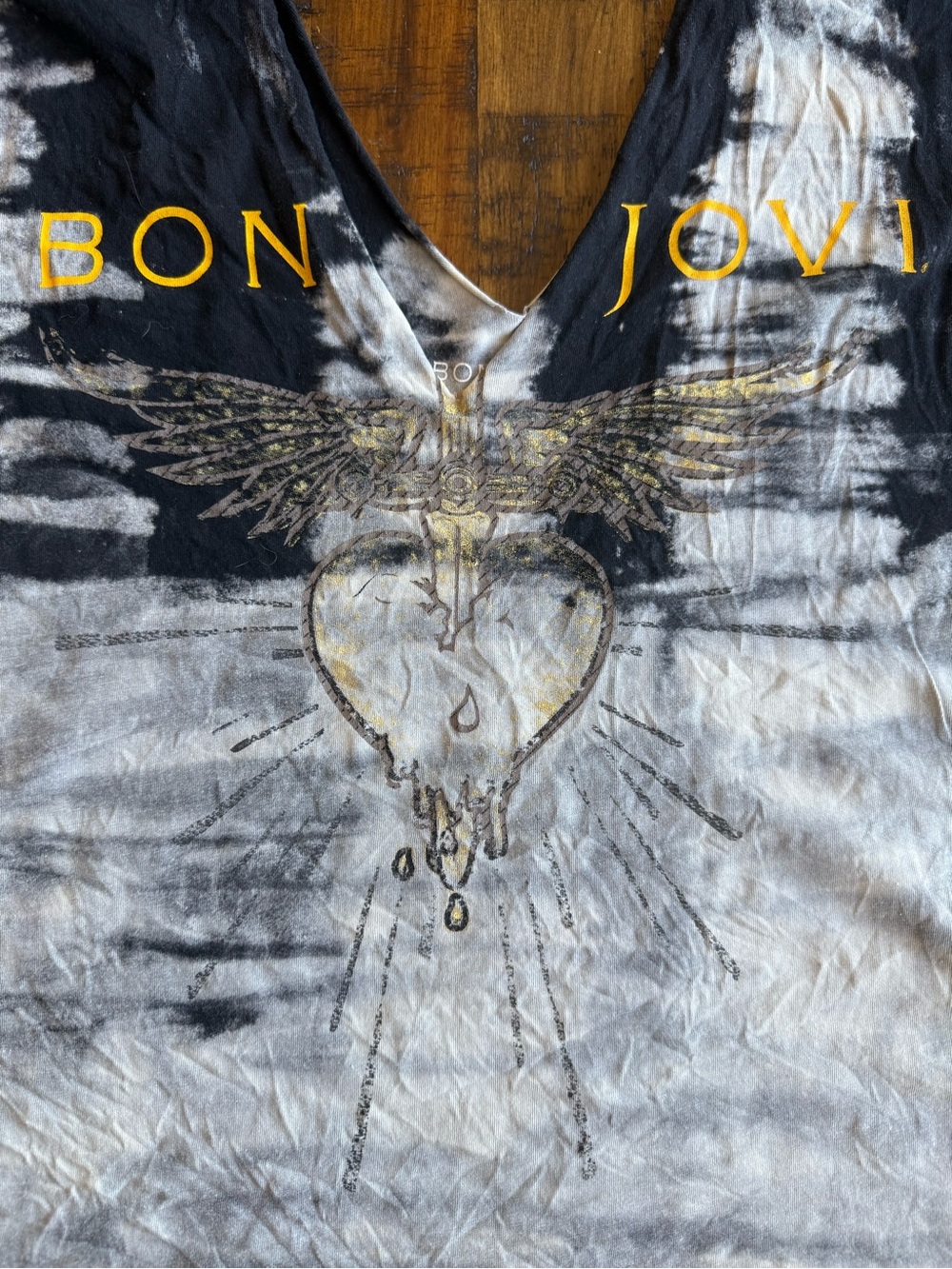 Bon Jovi Sleeveless V‑Neck Band Tee | Women’s Small - Picture 6 of 9